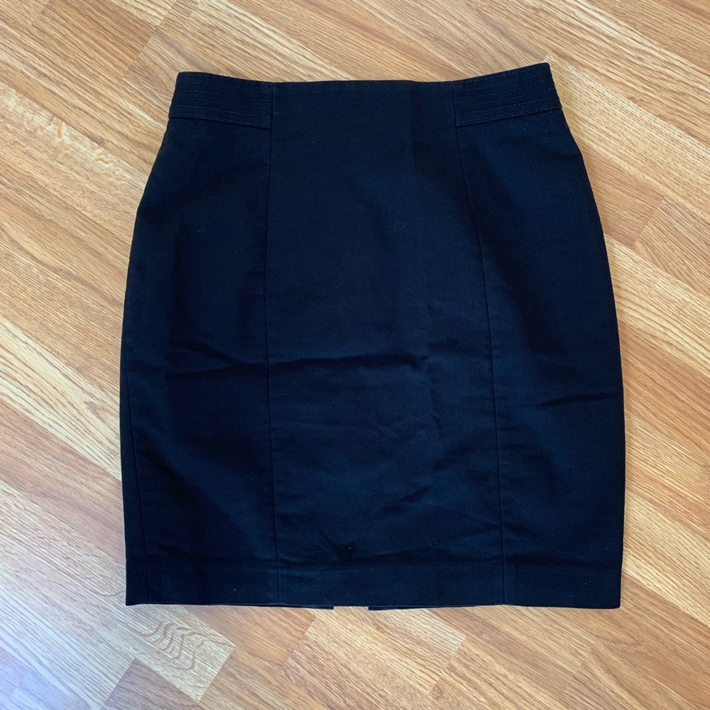 Black Pencil Skirt ✍️